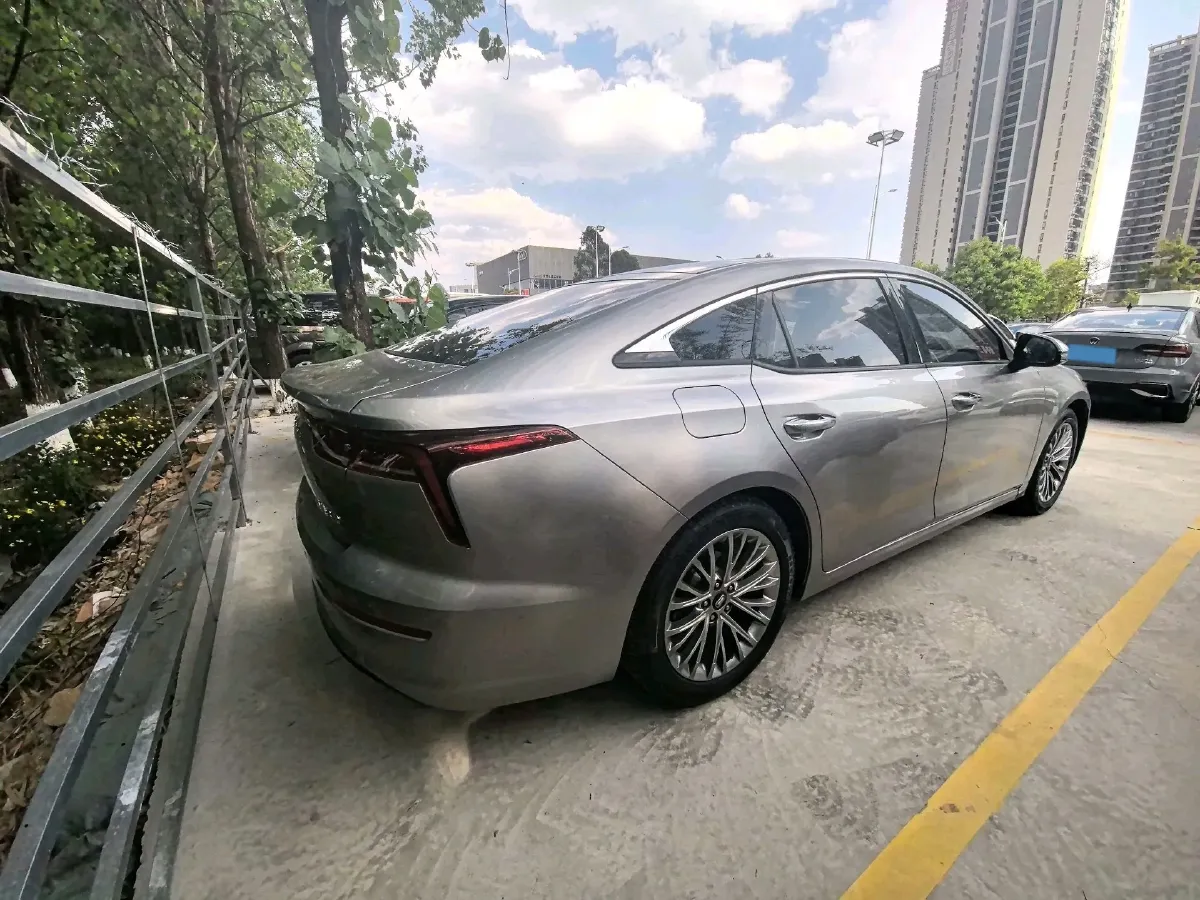 2021 Bestune B70 1.5T 169HP L4 7DCT,autocango,china used car exporter,china ev exporter,chinese used car exporter,chinese used ev exporter