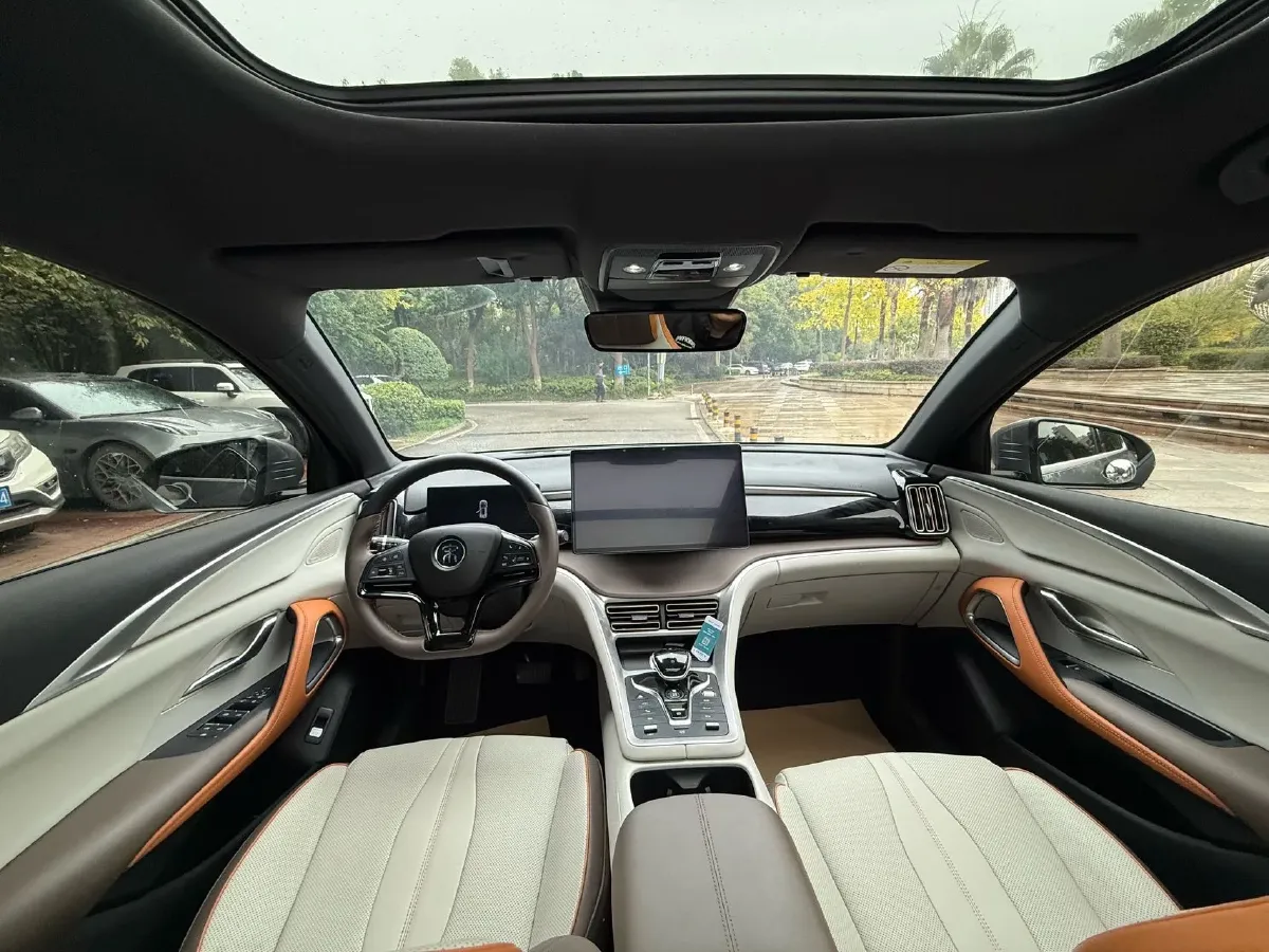 2022 Geely JiaJi 1.5T 177HP L3 7DCT PHEV 15.5KWH,autocango,china used car exporter,china ev exporter,chinese used car exporter,chinese used ev exporter