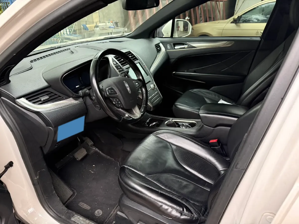 2017 Lincoln MKC 2.0T 203HP L4 6AT,autocango,china used car exporter,china ev exporter,chinese used car exporter,chinese used ev exporter