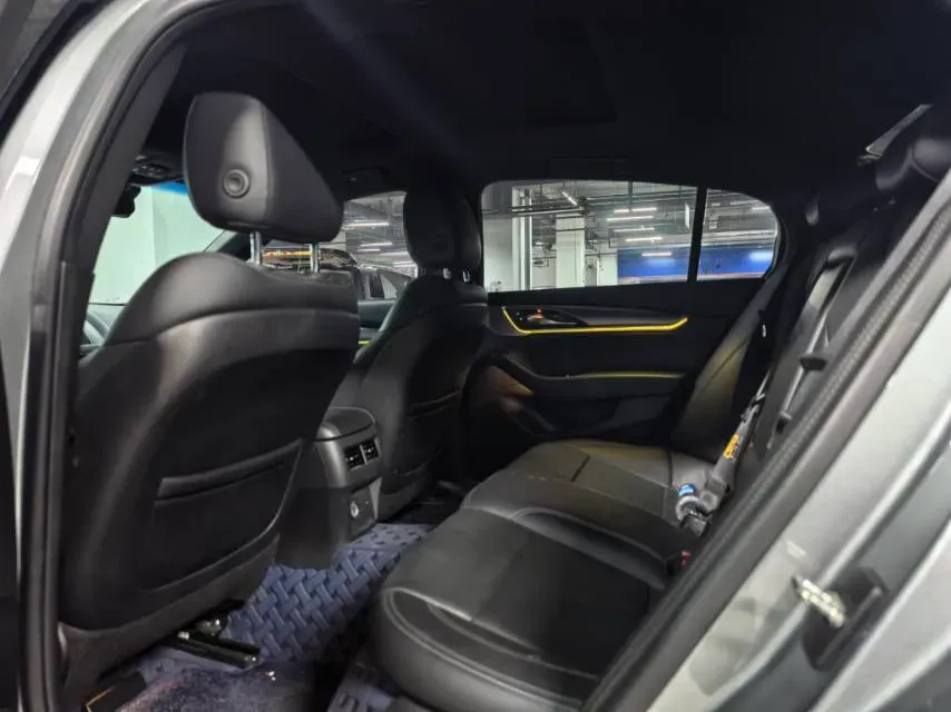 2023 Cadillac CT5 2.0T 237HP L4 10AT,autocango,china used car exporter,china ev exporter,chinese used car exporter,chinese used ev exporter