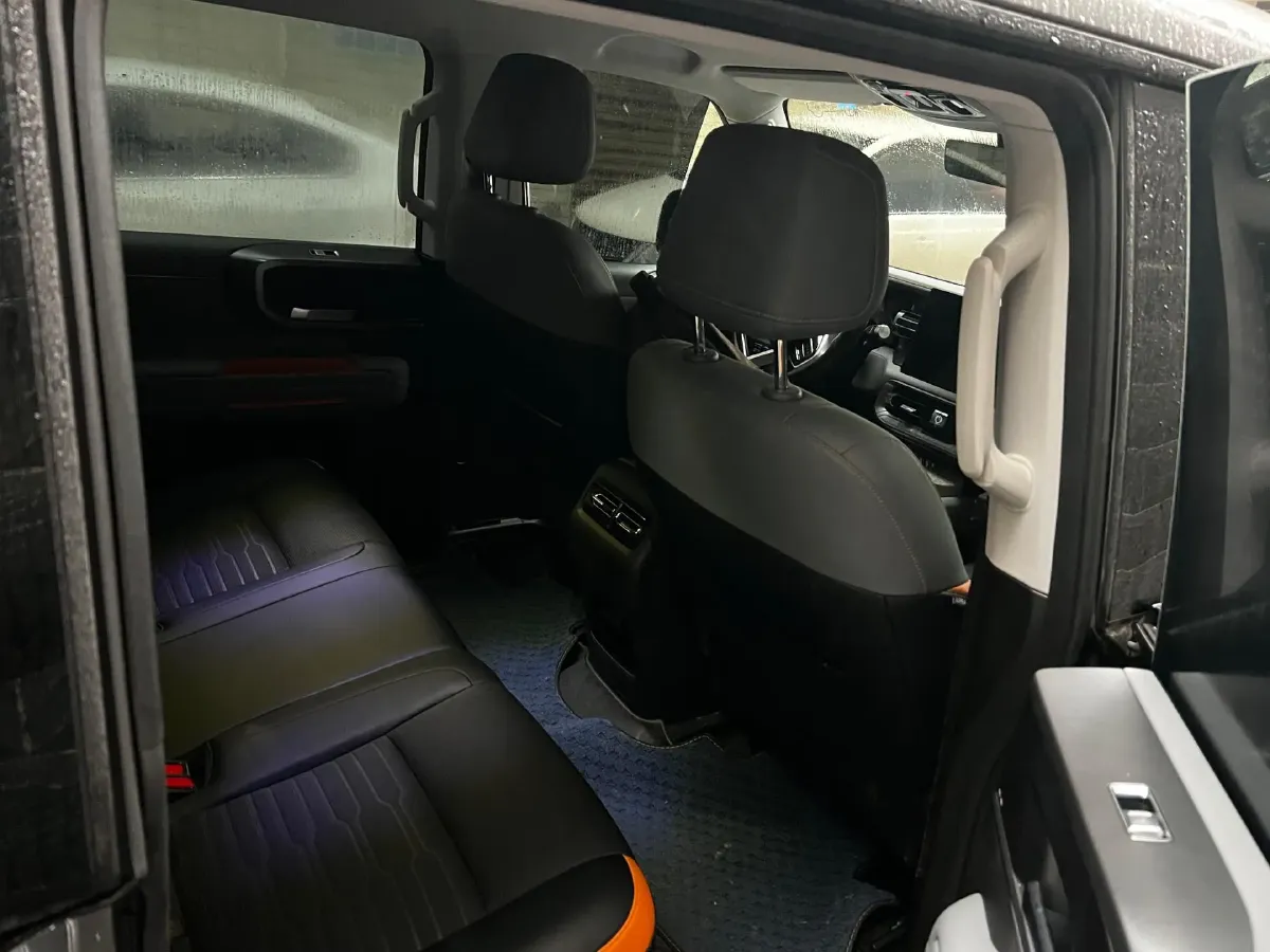 2024 Beijing BJ40 2.0T 245HP L4 8AT,autocango,china used car exporter,china ev exporter,chinese used car exporter,chinese used ev exporter