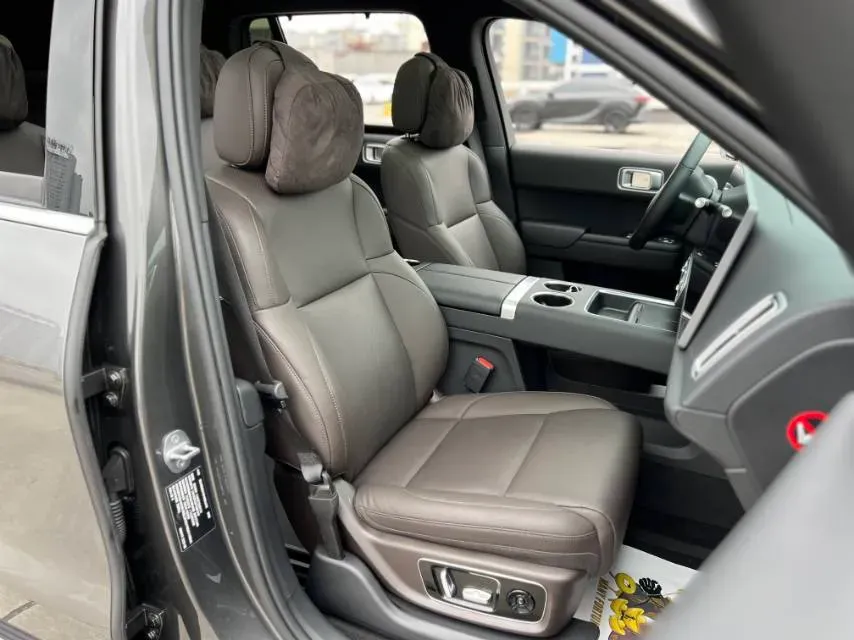 2023 Li L7 Range Extended 154HP REEV 40.9KWH,autocango,china used car exporter,china ev exporter,chinese used car exporter,chinese used ev exporter