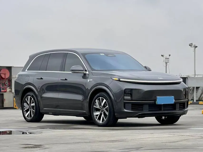 2023 Li L7 Range Extended 154HP REEV 40.9KWH,autocango,china used car exporter,china ev exporter,chinese used car exporter,chinese used ev exporter