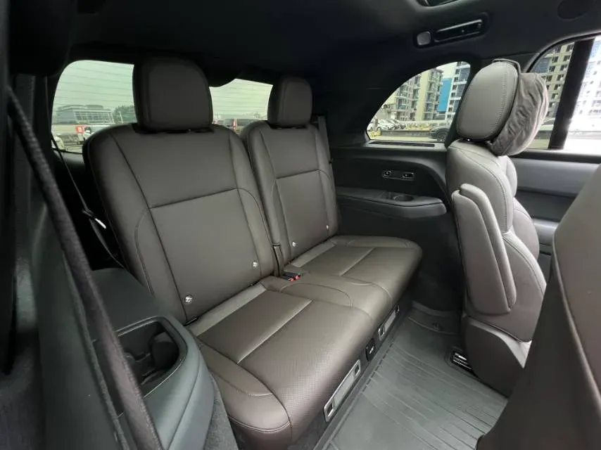 2023 Li L7 Range Extended 154HP REEV 40.9KWH,autocango,china used car exporter,china ev exporter,chinese used car exporter,chinese used ev exporter