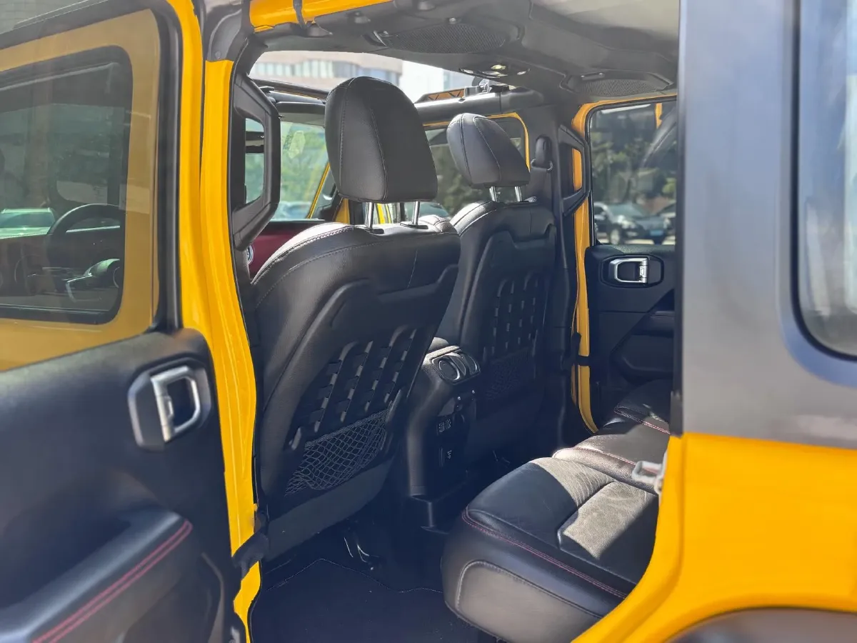 2019 Jeep Wrangler 2.0T 266HP L4 8AT,autocango,china used car exporter,china ev exporter,chinese used car exporter,chinese used ev exporter