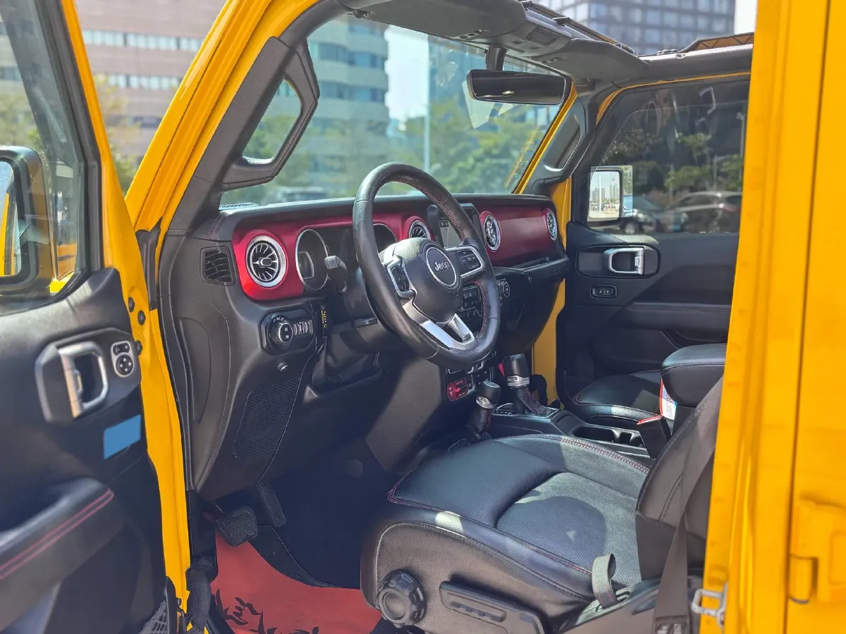 2019 Jeep Wrangler 2.0T 266HP L4 8AT,autocango,china used car exporter,china ev exporter,chinese used car exporter,chinese used ev exporter