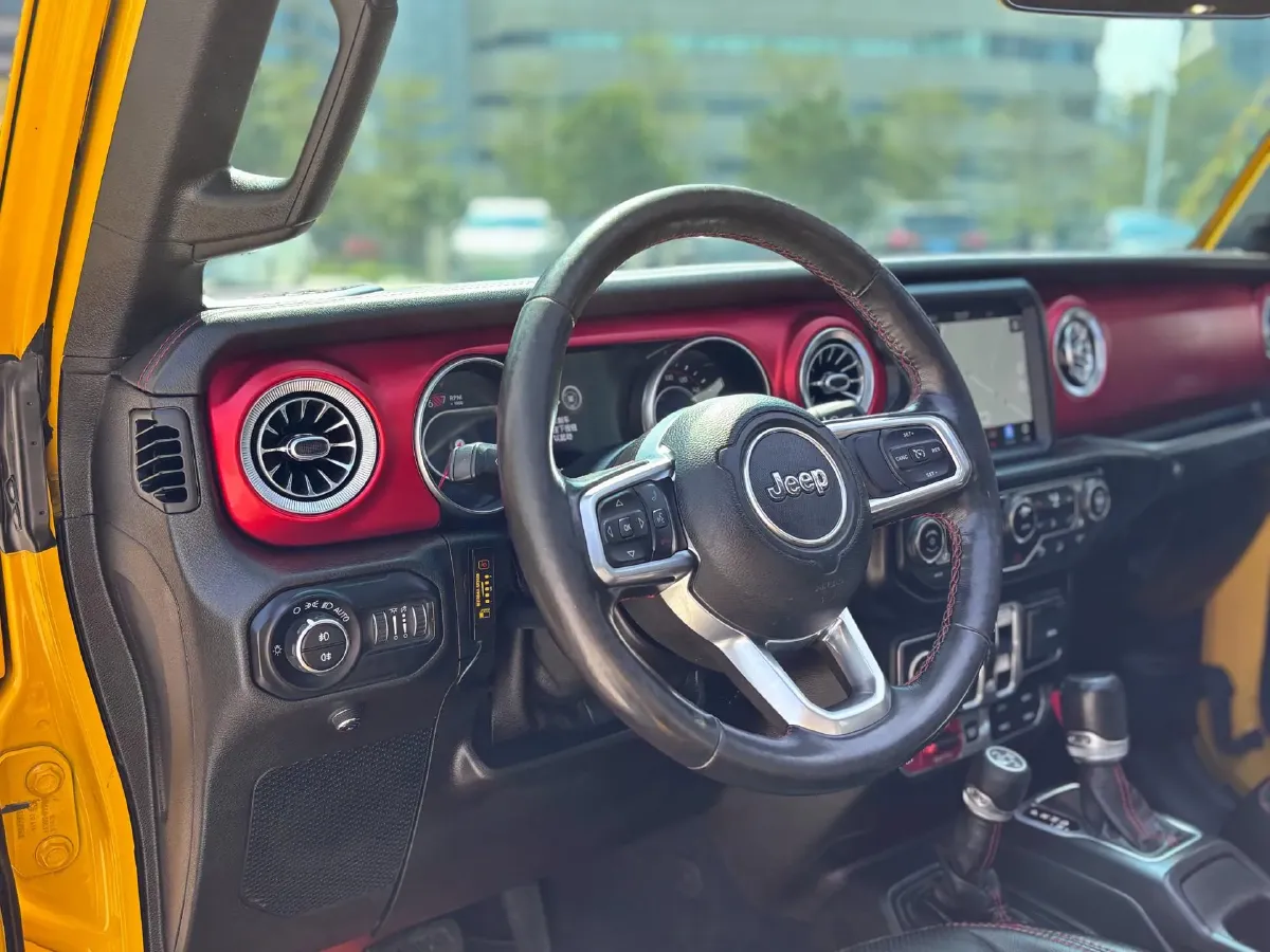 2019 Jeep Wrangler 2.0T 266HP L4 8AT,autocango,china used car exporter,china ev exporter,chinese used car exporter,chinese used ev exporter