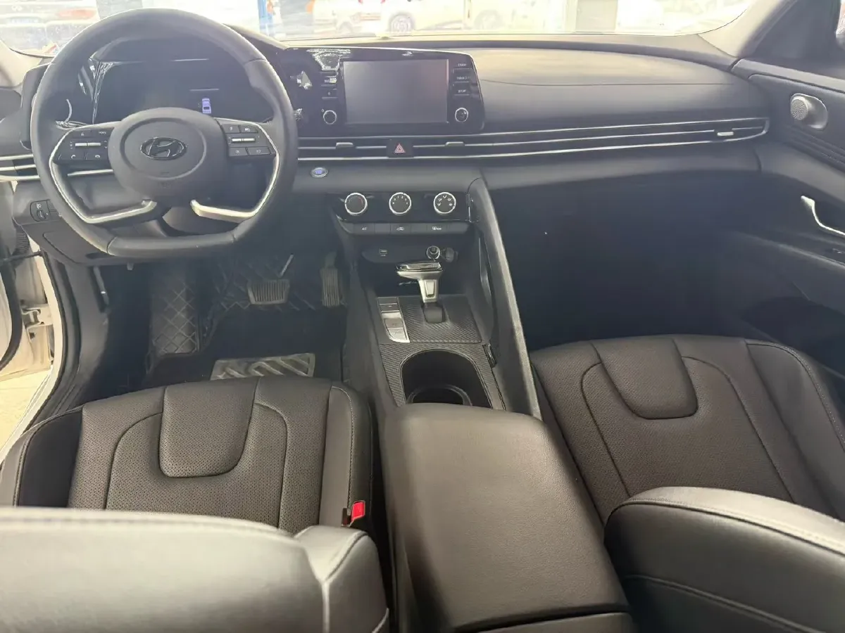 2023 Hyundai Elantra 1.5L 115HP L4 CVT,autocango,china used car exporter,china ev exporter,chinese used car exporter,chinese used ev exporter