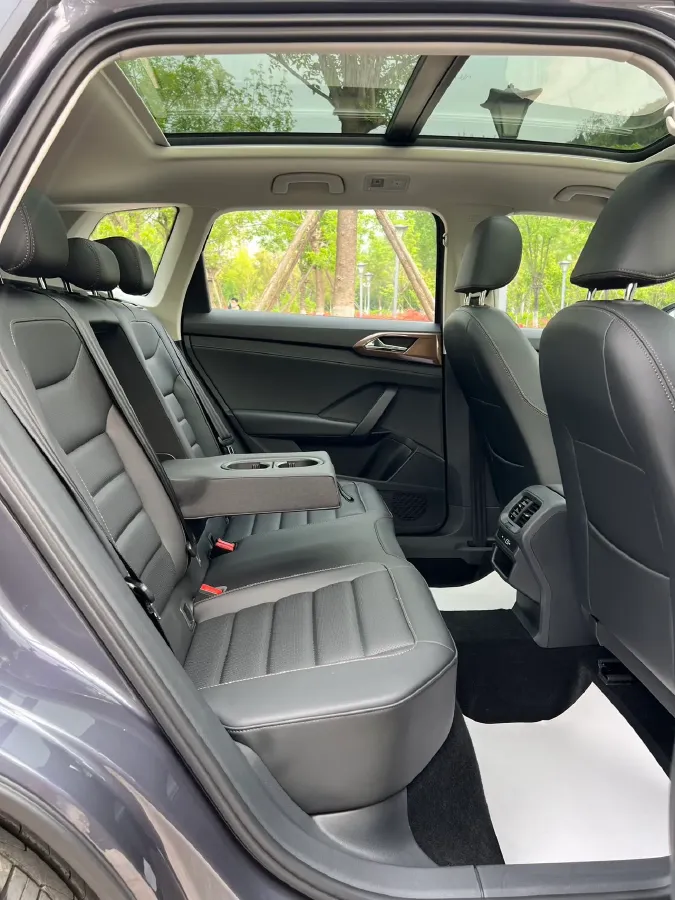 2022 Volkswagen Tharu 1.4T 150HP L4 7DCT,autocango,china used car exporter,china ev exporter,chinese used car exporter,chinese used ev exporter