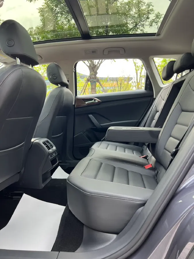 2022 Volkswagen Tharu 1.4T 150HP L4 7DCT,autocango,china used car exporter,china ev exporter,chinese used car exporter,chinese used ev exporter