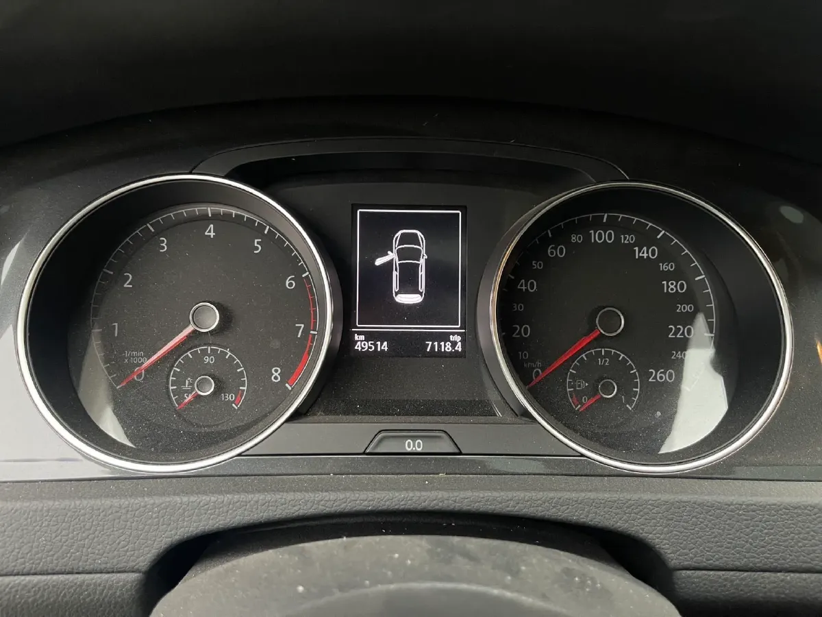 2020 Volkswagen Golf 1.2T 116HP L4 7DCT,autocango,china used car exporter,china ev exporter,chinese used car exporter,chinese used ev exporter