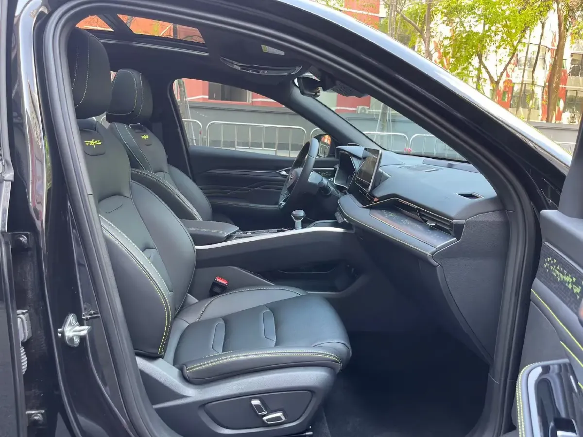 2023 Geely Preface 2.0T 190HP L4 7DCT,autocango,china used car exporter,china ev exporter,chinese used car exporter,chinese used ev exporter