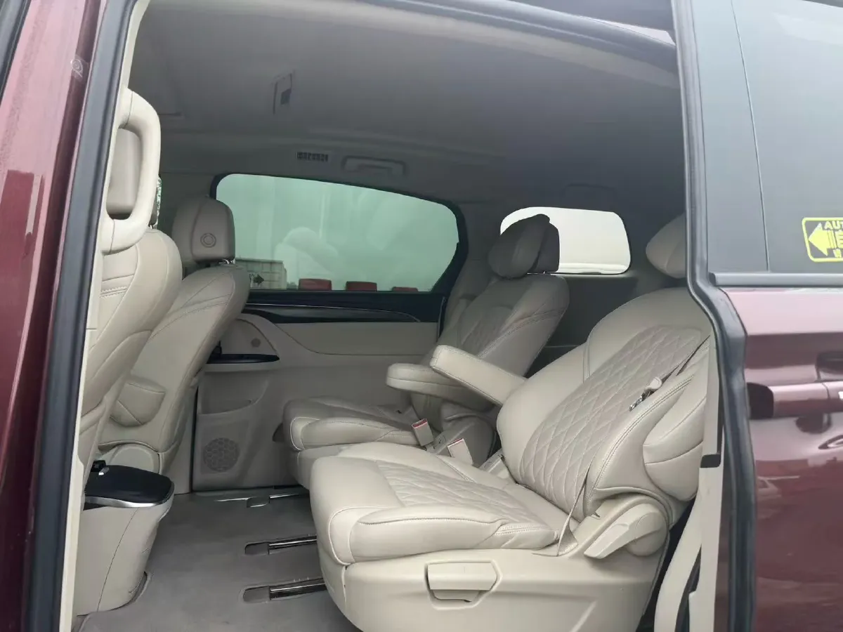 2022 Buick GL8 2.0T 237HP L4 9AT,autocango,china used car exporter,china ev exporter,chinese used car exporter,chinese used ev exporter