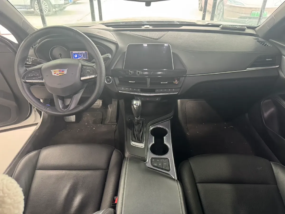 2022 Cadillac CT4 2.0T 237HP L4 8AT,autocango,china used car exporter,china ev exporter,chinese used car exporter,chinese used ev exporter