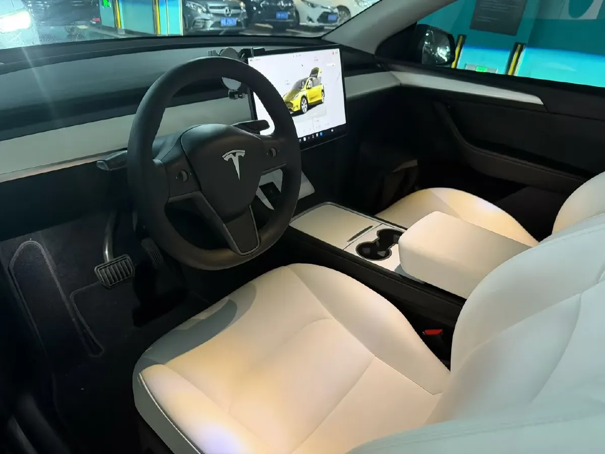 2022 Tesla Model Y BEV 60KWH,autocango,china used car exporter,china ev exporter,chinese used car exporter,chinese used ev exporter