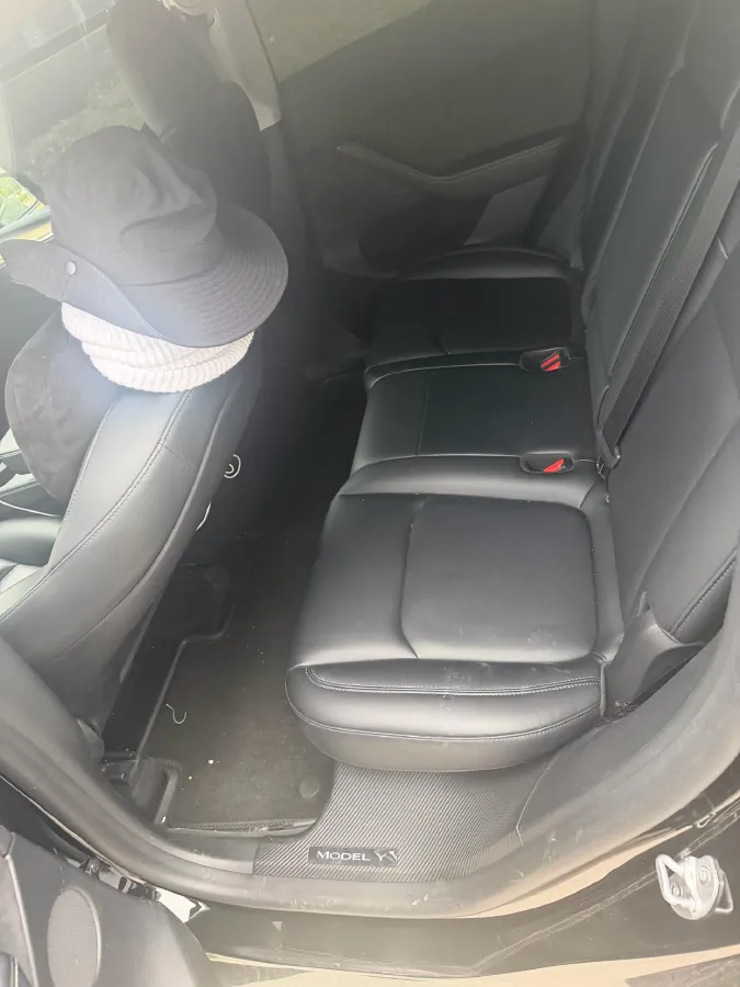 2022 Tesla Model Y BEV 60KWH,autocango,china used car exporter,china ev exporter,chinese used car exporter,chinese used ev exporter