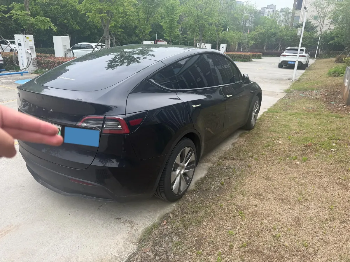 2022 Tesla Model Y BEV 60KWH,autocango,china used car exporter,china ev exporter,chinese used car exporter,chinese used ev exporter