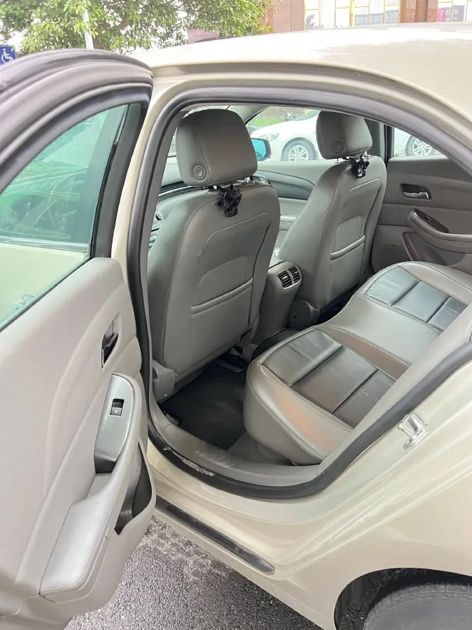 2014 Chevrolet Malibu 2.0L 154HP L4 6AT,autocango,china used car exporter,china ev exporter,chinese used car exporter,chinese used ev exporter