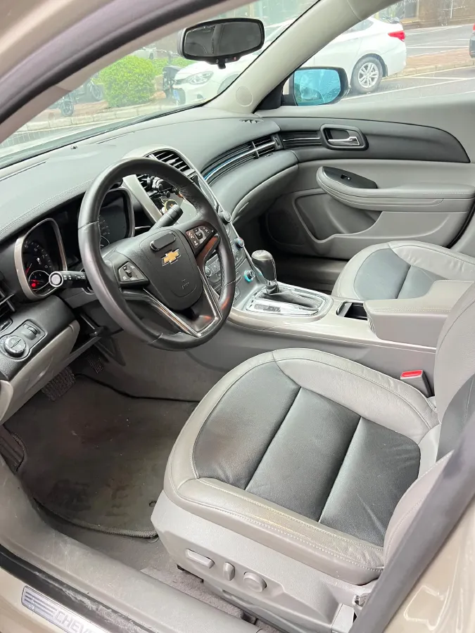 2014 Chevrolet Malibu 2.0L 154HP L4 6AT,autocango,china used car exporter,china ev exporter,chinese used car exporter,chinese used ev exporter