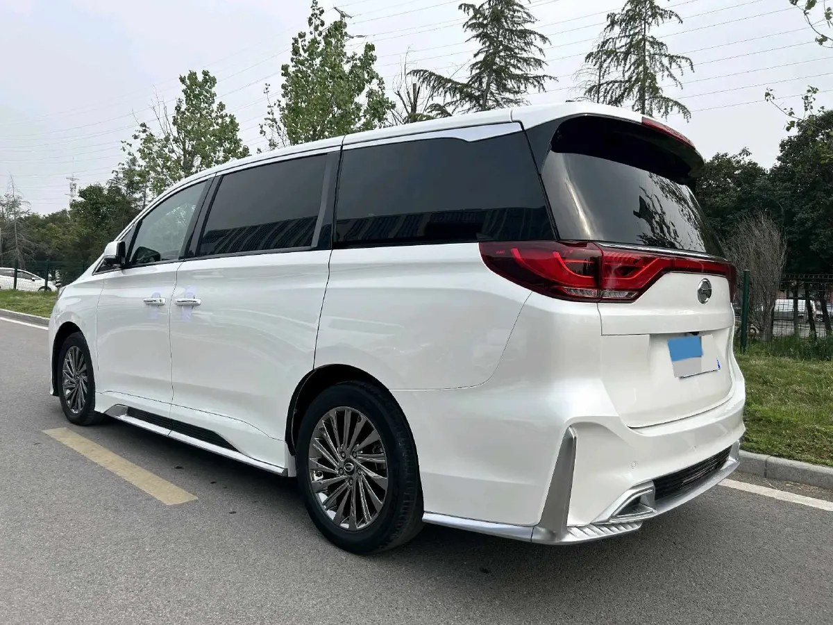 2021 GAC Trumpchi M8 2.0T 252HP L4 8AT,autocango,china used car exporter,china ev exporter,chinese used car exporter,chinese used ev exporter