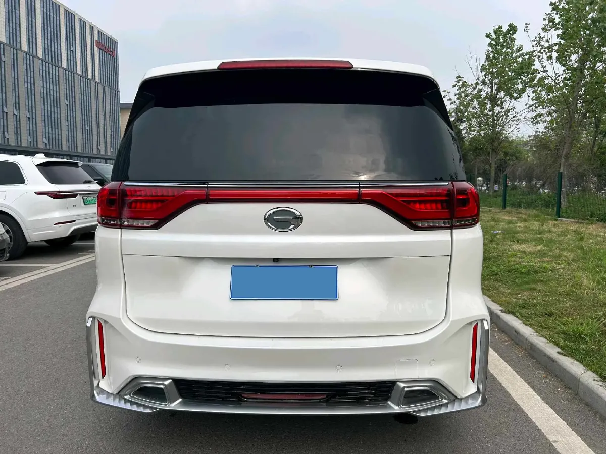 2021 GAC Trumpchi M8 2.0T 252HP L4 8AT,autocango,china used car exporter,china ev exporter,chinese used car exporter,chinese used ev exporter