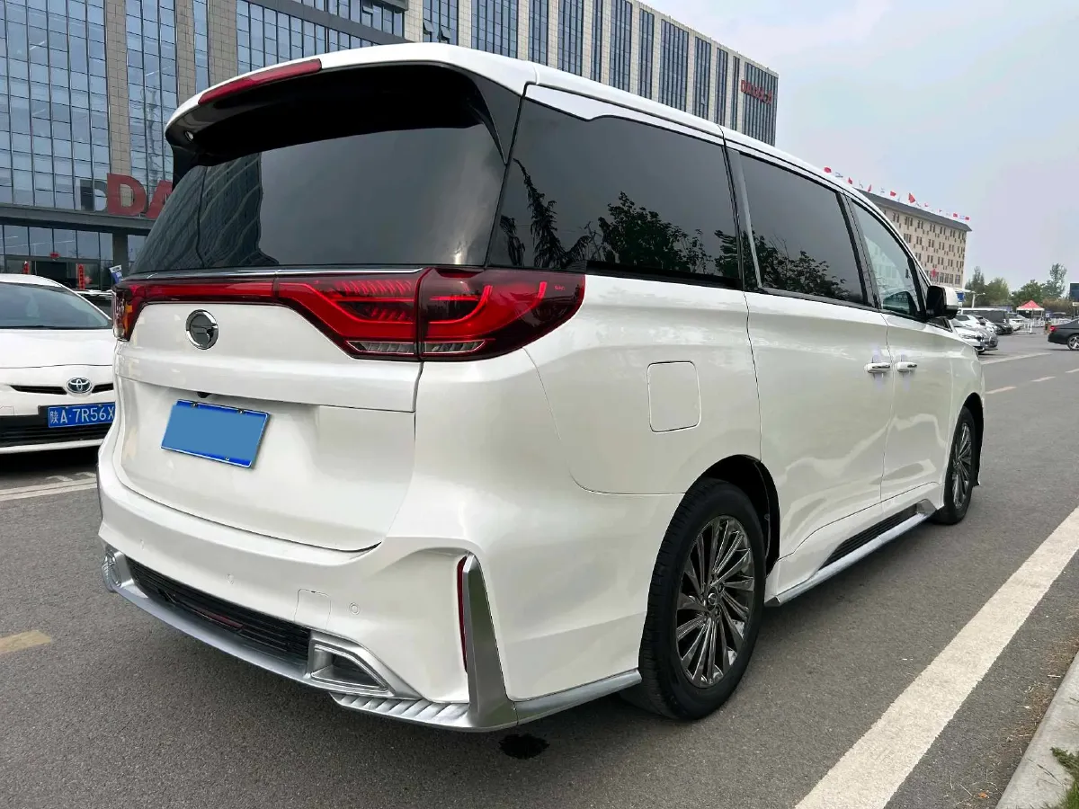 2021 GAC Trumpchi M8 2.0T 252HP L4 8AT,autocango,china used car exporter,china ev exporter,chinese used car exporter,chinese used ev exporter