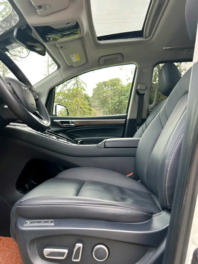 2021 GAC Trumpchi M8 2.0T 252HP L4 8AT,autocango,china used car exporter,china ev exporter,chinese used car exporter,chinese used ev exporter