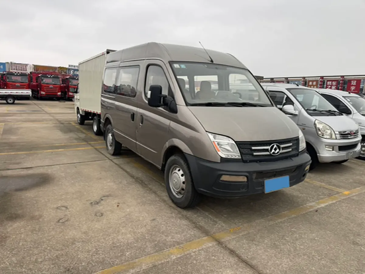 2013 MAXUS XinTu V80 2.5T 136HP L4 5MT,autocango,china used car exporter,china ev exporter,chinese used car exporter,chinese used ev exporter