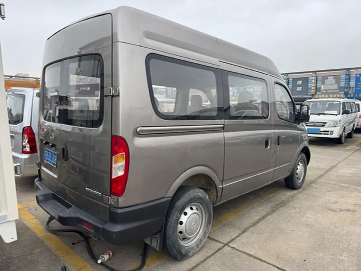 2013 MAXUS XinTu V80 2.5T 136HP L4 5MT,autocango,china used car exporter,china ev exporter,chinese used car exporter,chinese used ev exporter