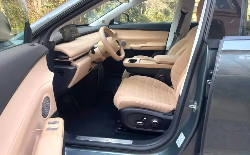 2024 Exceed Sterra ET REEV 156HP REEV 32KWH,autocango,china used car exporter,china ev exporter,chinese used car exporter,chinese used ev exporter