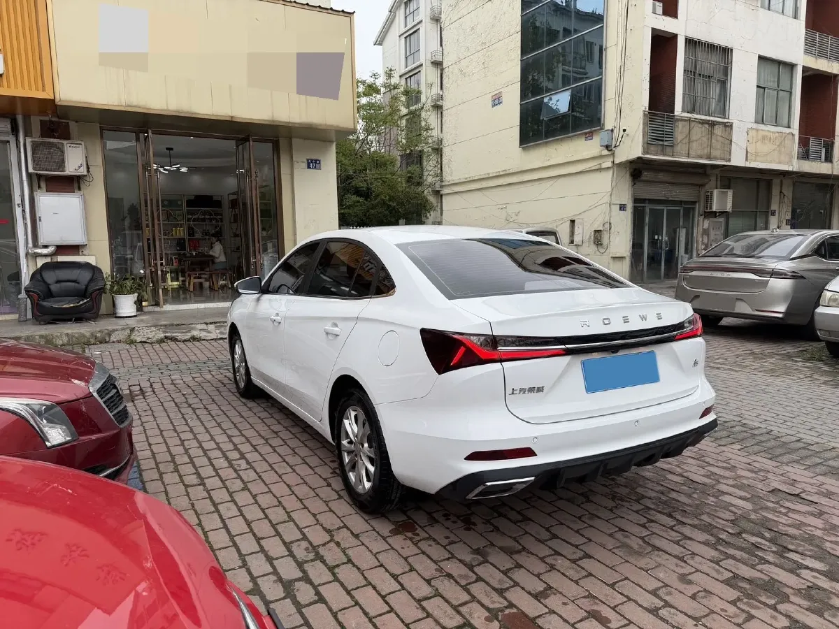 2023 Roewe i5 1.5L 129HP L4 CVT,autocango,china used car exporter,china ev exporter,chinese used car exporter,chinese used ev exporter
