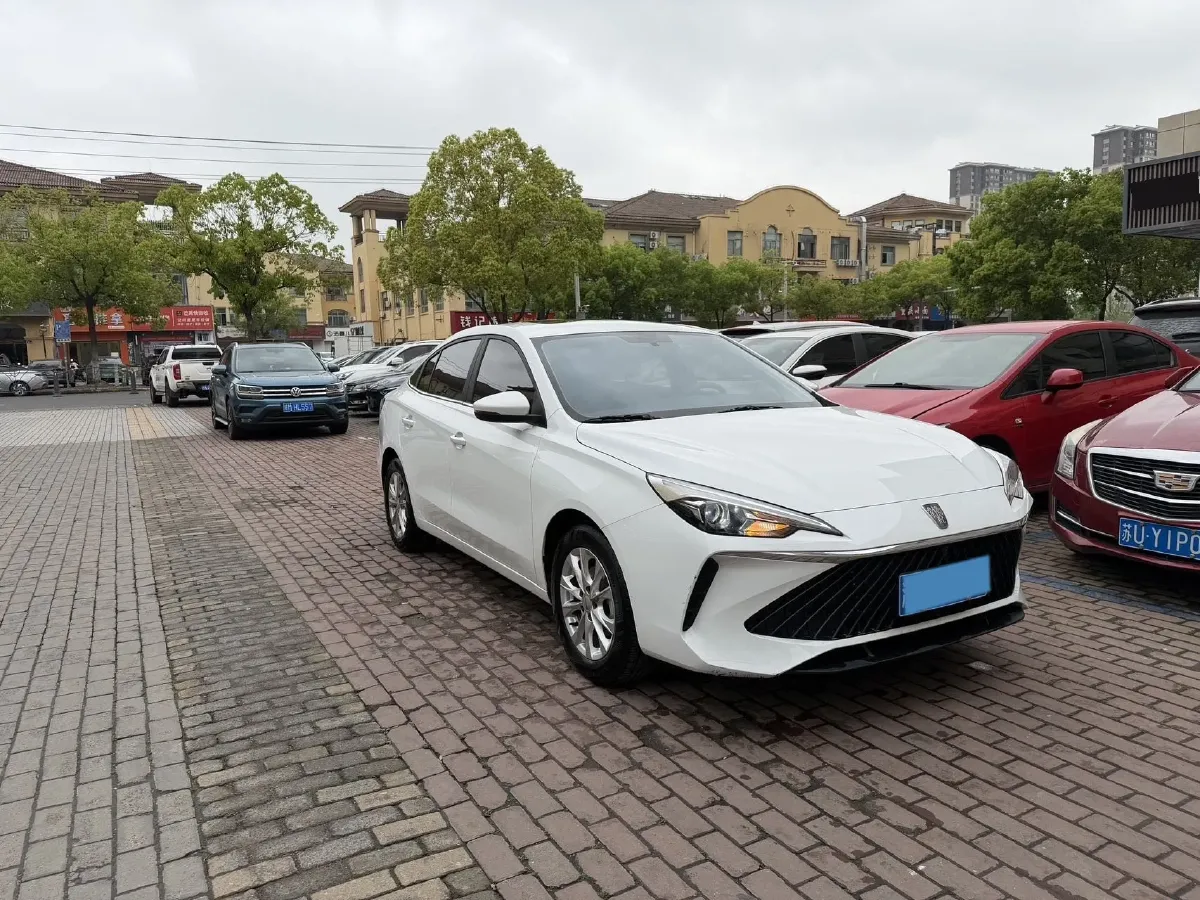 2023 Roewe i5 1.5L 129HP L4 CVT,autocango,china used car exporter,china ev exporter,chinese used car exporter,chinese used ev exporter