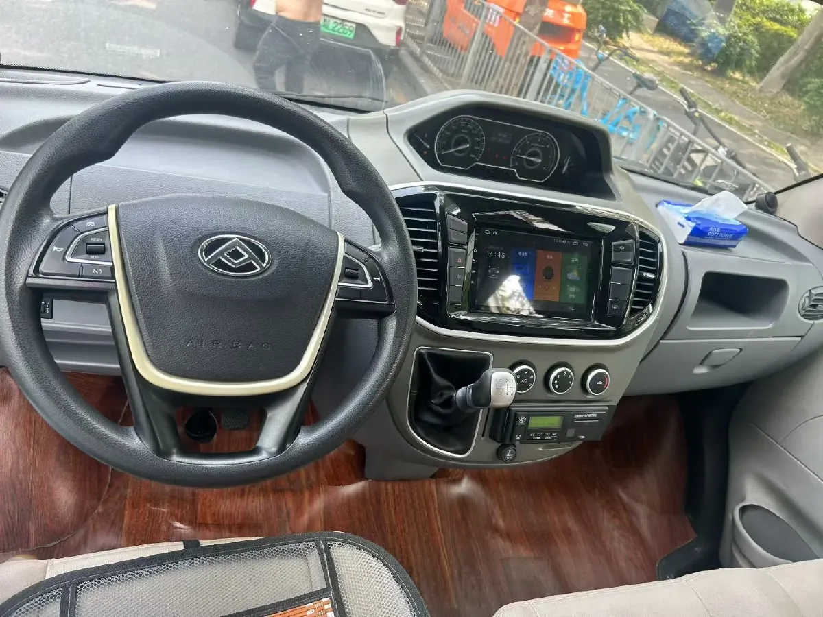 2019 MAXUS XinTu V80 2.0T 139HP L4 6MT,autocango,china used car exporter,china ev exporter,chinese used car exporter,chinese used ev exporter