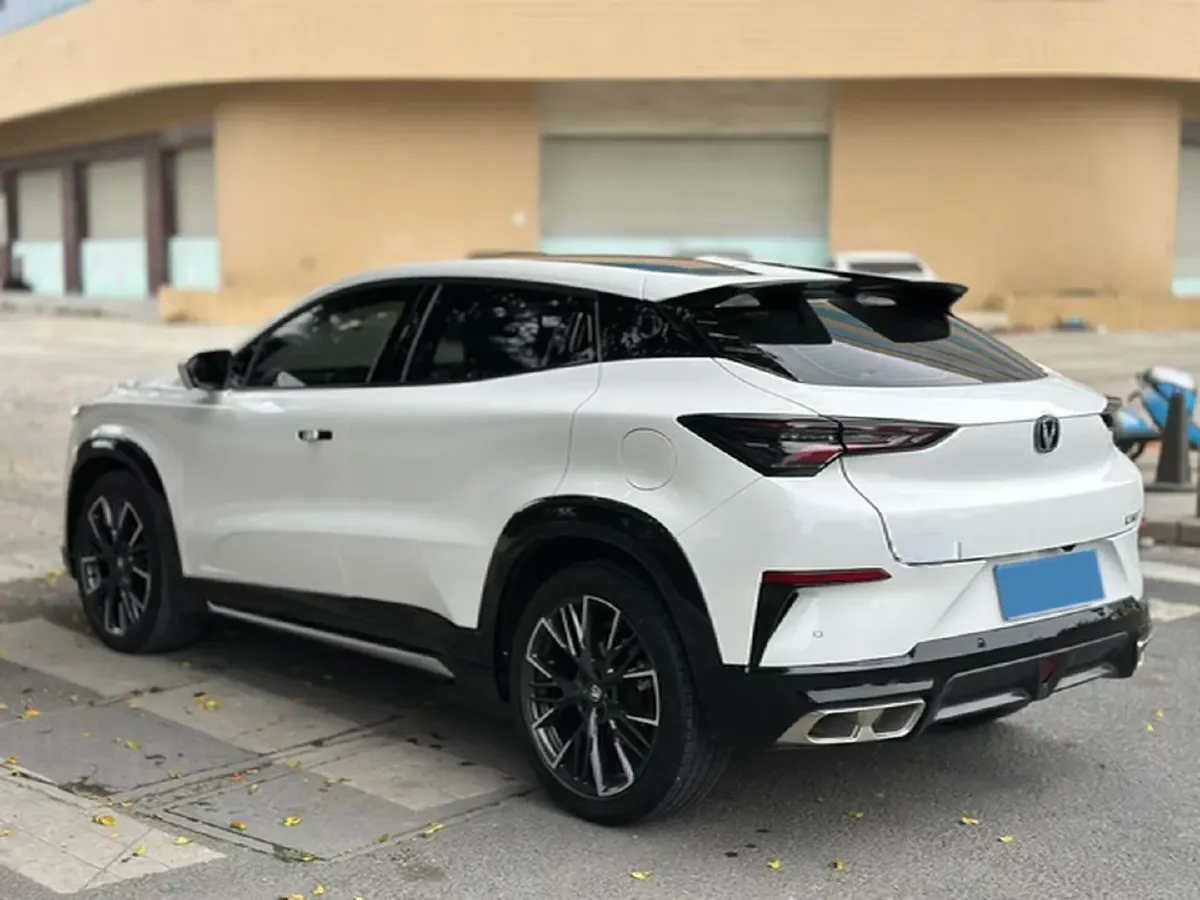 2023 ChangAn UNI-T 1.5T 188HP L4 7DCT,autocango,china used car exporter,china ev exporter,chinese used car exporter,chinese used ev exporter