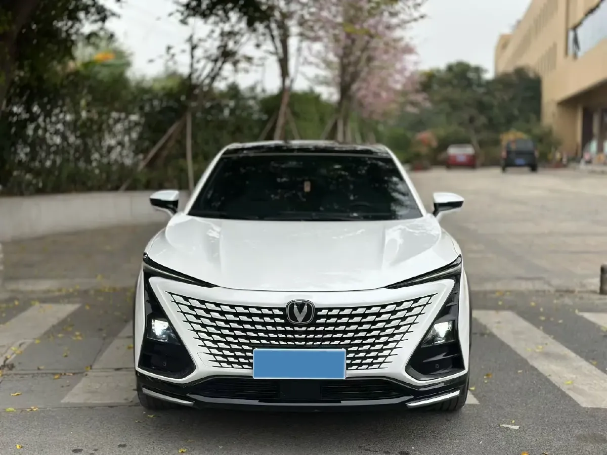 2023 ChangAn UNI-T 1.5T 188HP L4 7DCT,autocango,china used car exporter,china ev exporter,chinese used car exporter,chinese used ev exporter