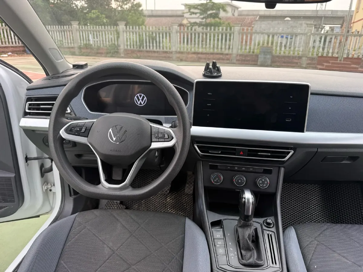 2023 Volkswagen Lavida 1.5L 113HP L4 6AT,autocango,china used car exporter,china ev exporter,chinese used car exporter,chinese used ev exporter