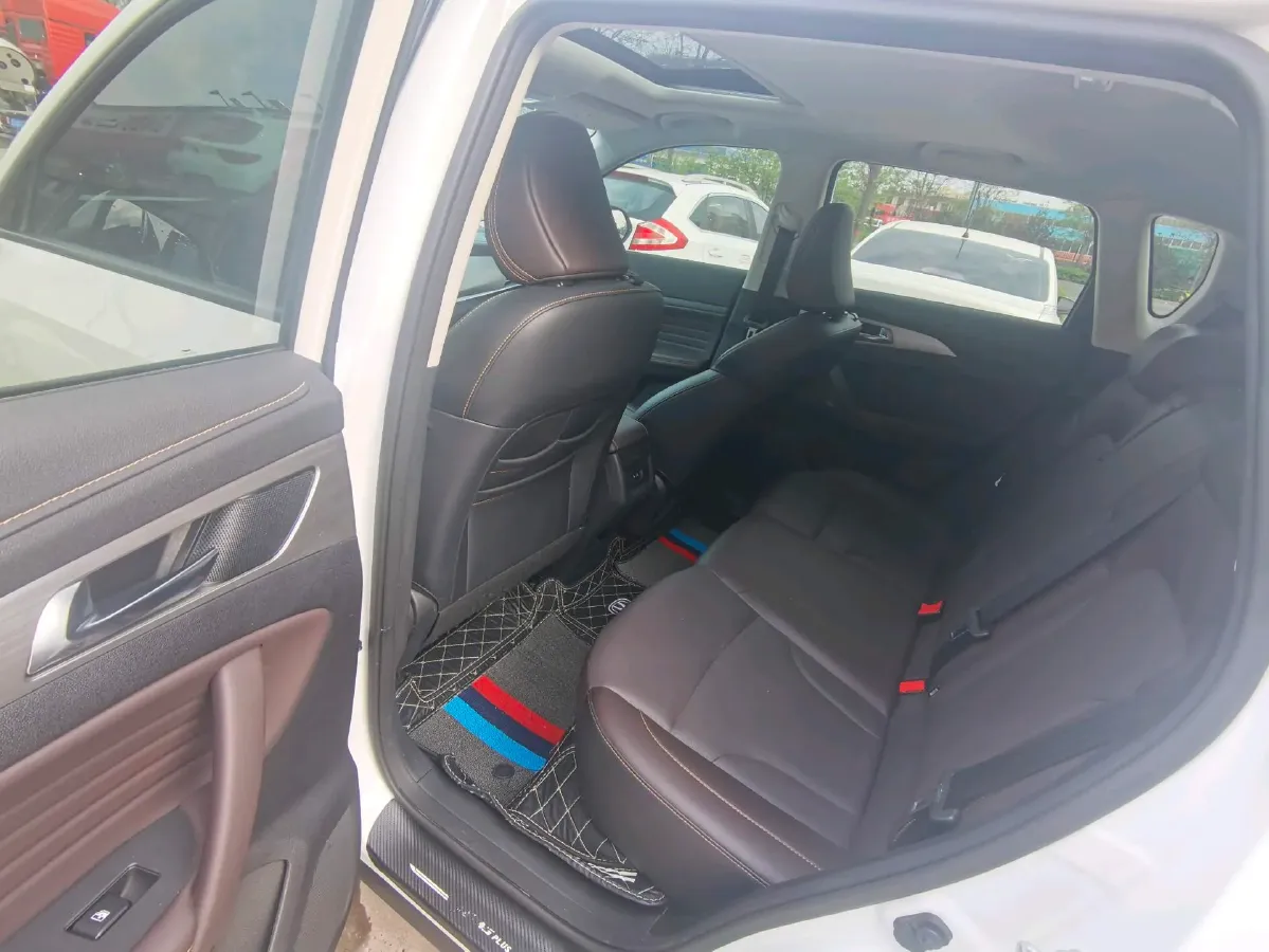 2019 ChangAn CS35 Plus 1.6L 128HP L4 5MT,autocango,china used car exporter,china ev exporter,chinese used car exporter,chinese used ev exporter