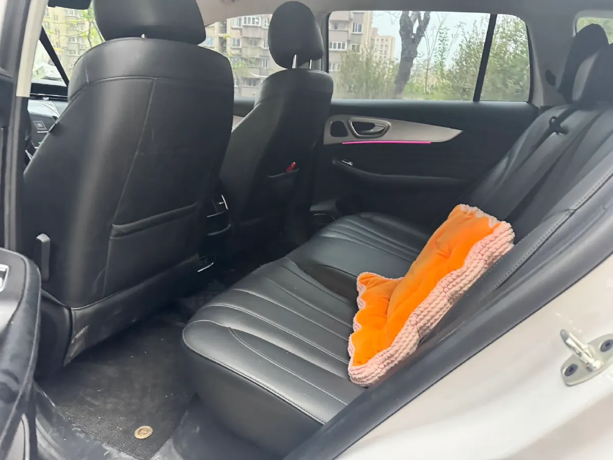 2021 Roewe RX5 MAX 1.5T 173HP L4 6AT,autocango,china used car exporter,china ev exporter,chinese used car exporter,chinese used ev exporter