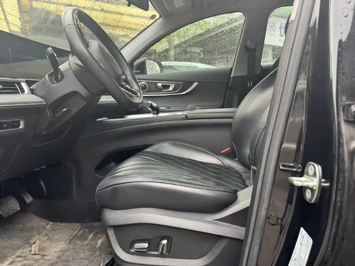 2023 Chery Tiggo 7 Plus 1.6T 197HP L4 7DCT,autocango,china used car exporter,china ev exporter,chinese used car exporter,chinese used ev exporter