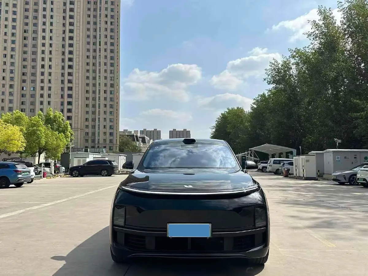 2022 Li L9 Range Extended 154HP REEV 42.6KWH,autocango,china used car exporter,china ev exporter,chinese used car exporter,chinese used ev exporter