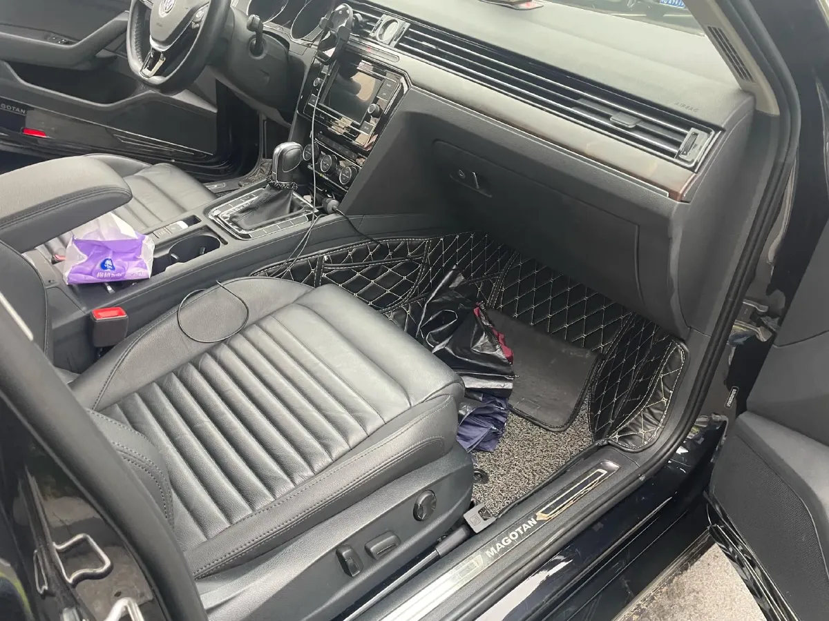 2018 Volkswagen Magotan 1.8T 180HP L4 7DCT,autocango,china used car exporter,china ev exporter,chinese used car exporter,chinese used ev exporter