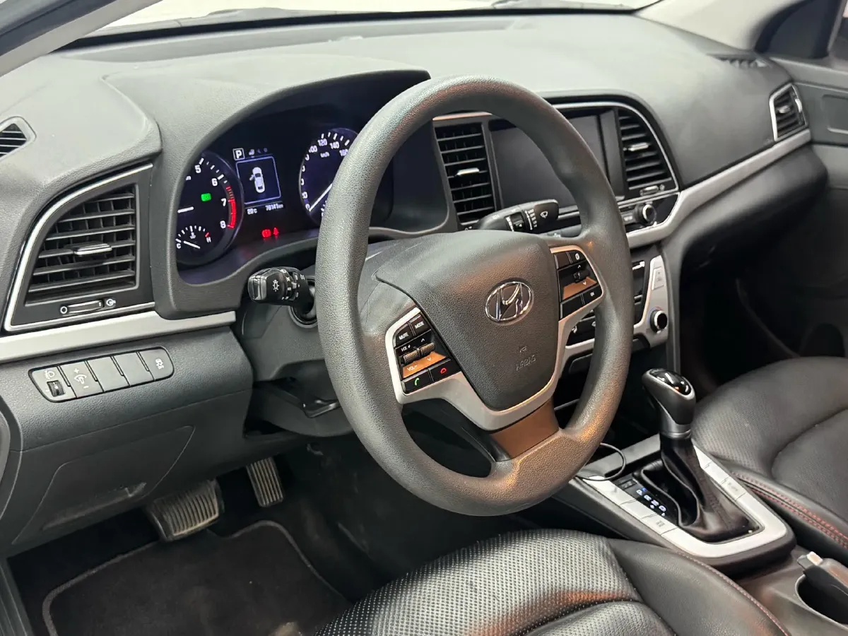 2016 Hyundai Elantra 1.6L 130HP L4 6AT,autocango,china used car exporter,china ev exporter,chinese used car exporter,chinese used ev exporter