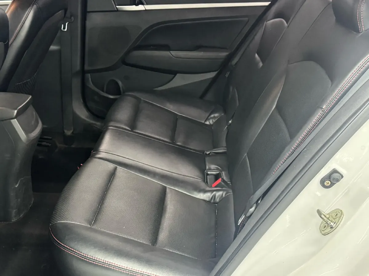 2016 Hyundai Elantra 1.6L 130HP L4 6AT,autocango,china used car exporter,china ev exporter,chinese used car exporter,chinese used ev exporter