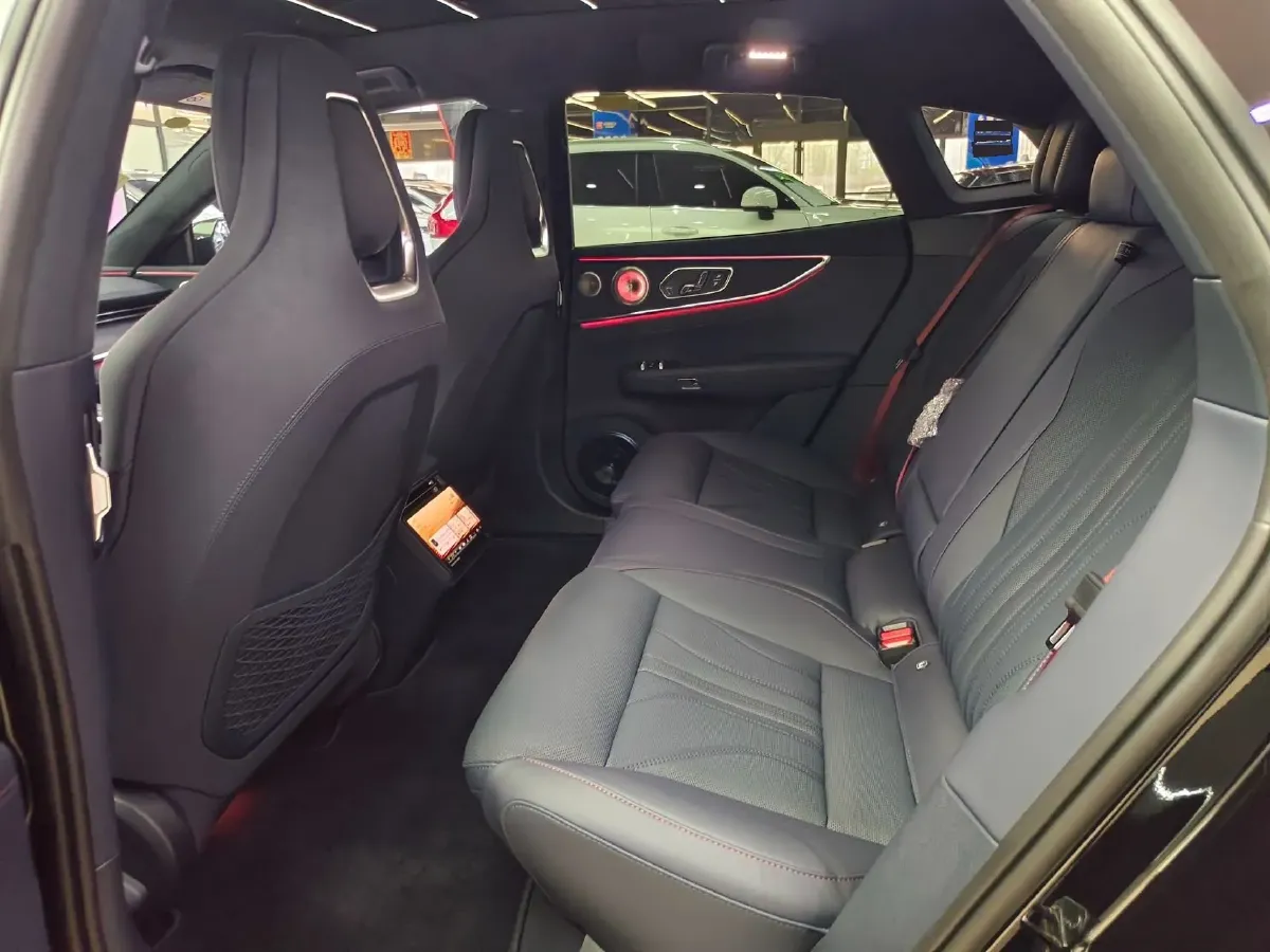 2026 Zeekr 001 BEV,autocango,china used car exporter,china ev exporter,chinese used car exporter,chinese used ev exporter