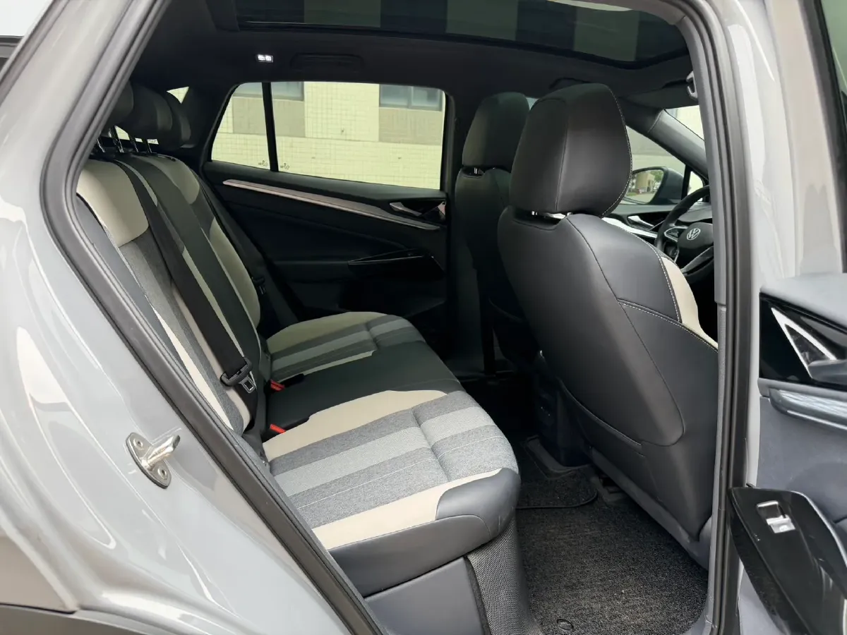 2024 Volkswagen ID.4 Crozz BEV 55.7KWH,autocango,china used car exporter,china ev exporter,chinese used car exporter,chinese used ev exporter