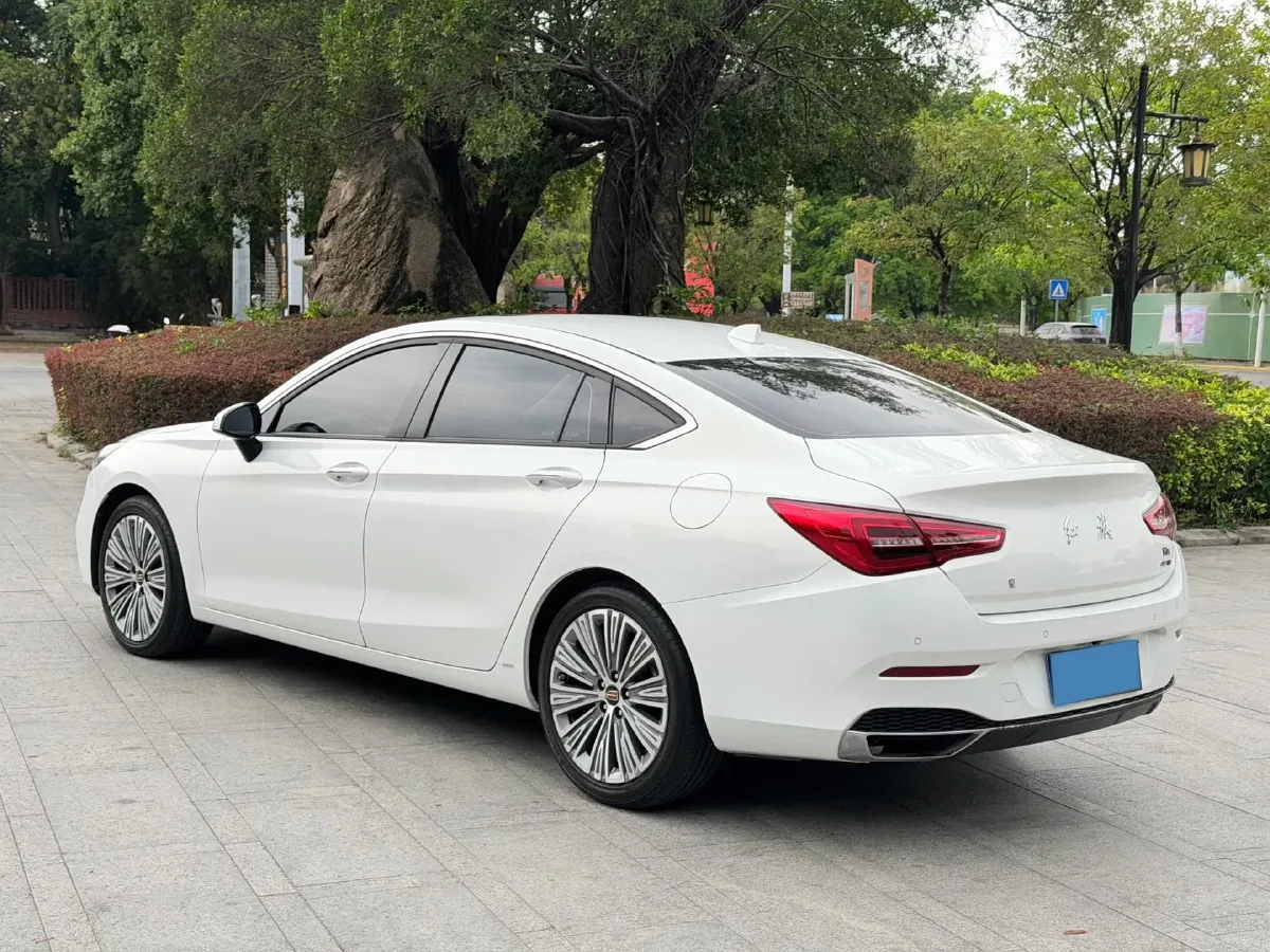 2022 HongQi H5 1.8T 197HP L4 6AT,autocango,china used car exporter,china ev exporter,chinese used car exporter,chinese used ev exporter