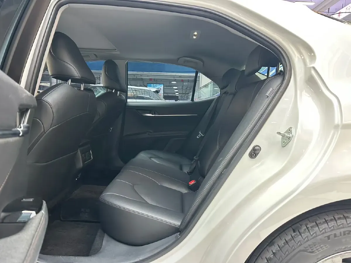 2023 Toyota Camry 2.0L 177HP L4 CVT,autocango,china used car exporter,china ev exporter,chinese used car exporter,chinese used ev exporter