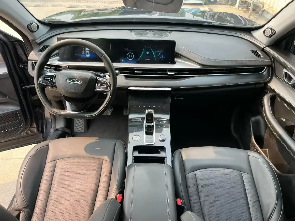 2021 Chery Tiggo 8 Plus 1.6T 197HP L4 7DCT,autocango,china used car exporter,china ev exporter,chinese used car exporter,chinese used ev exporter