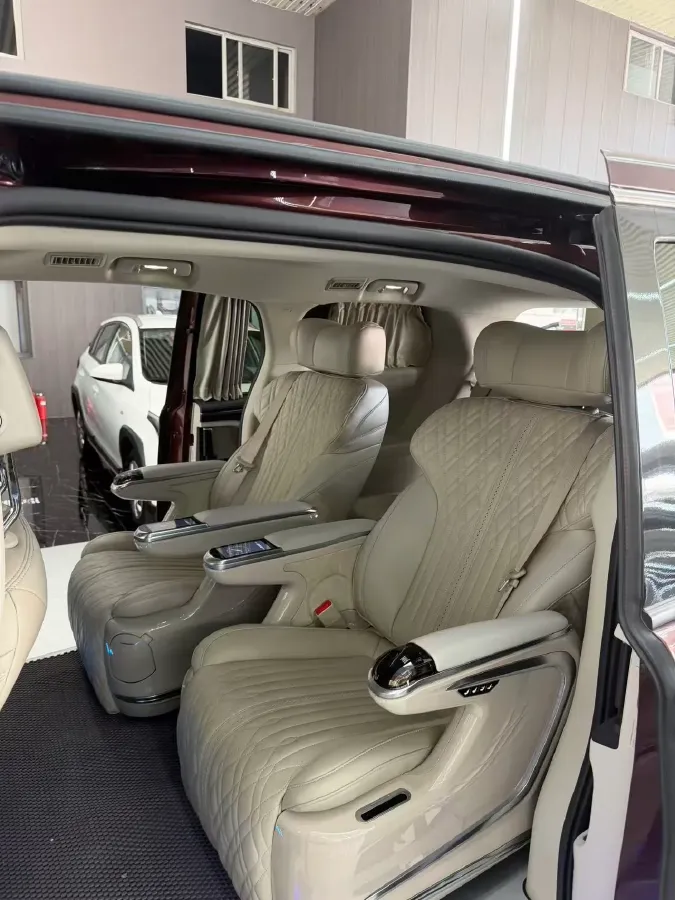 2022 Buick GL8 2.0T 237HP L4 9AT,autocango,china used car exporter,china ev exporter,chinese used car exporter,chinese used ev exporter