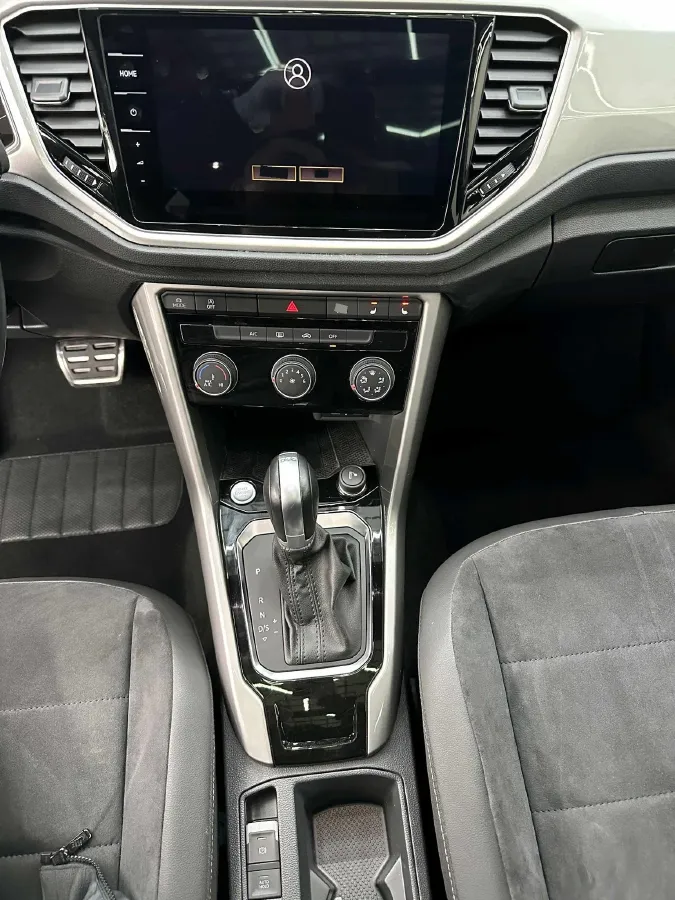 2022 Volkswagen T-Roc 1.4T 150HP L4 7DCT,autocango,china used car exporter,china ev exporter,chinese used car exporter,chinese used ev exporter